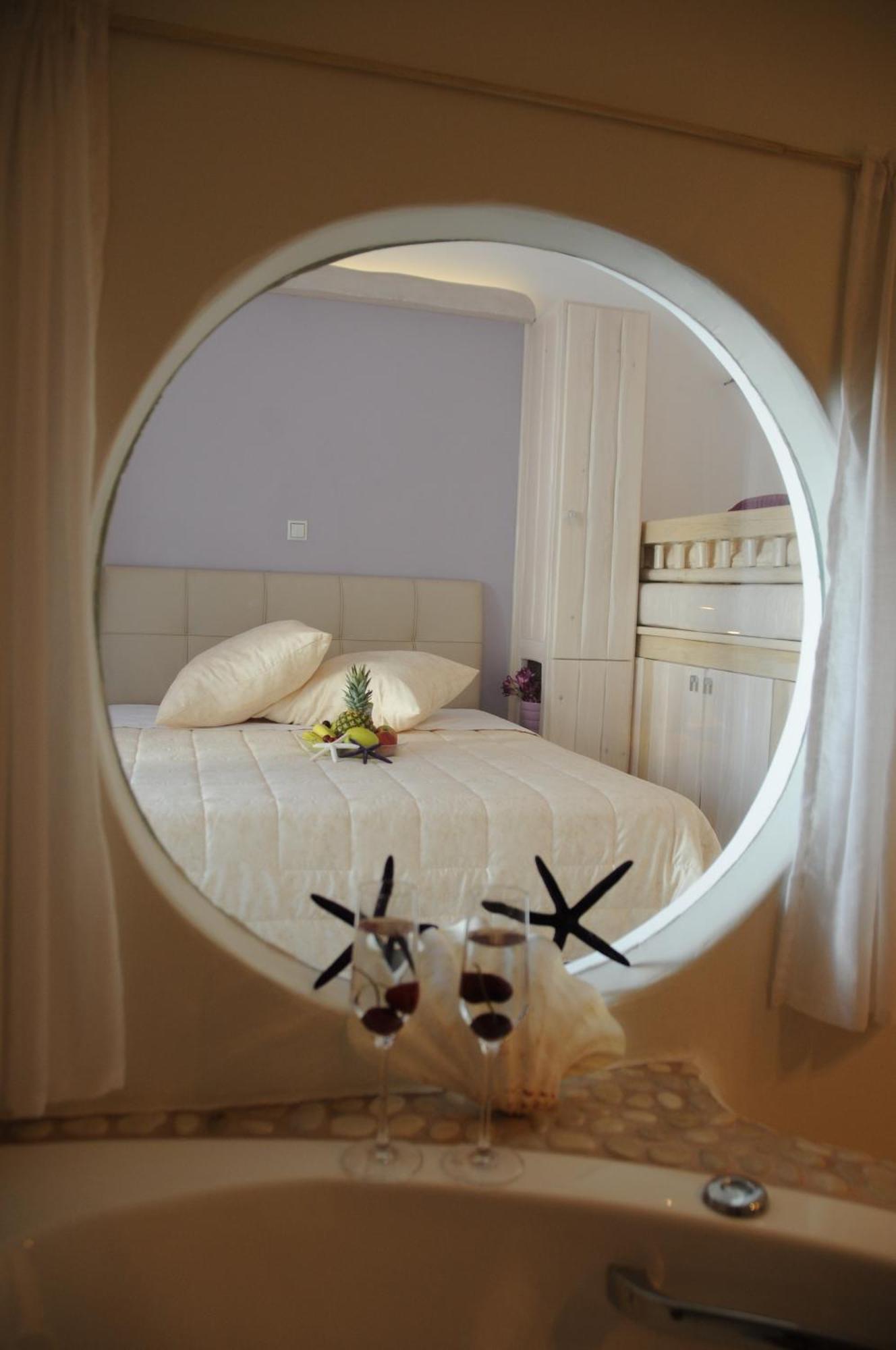 Starlight Luxury Studios Mykonos Town ภายนอก รูปภาพ