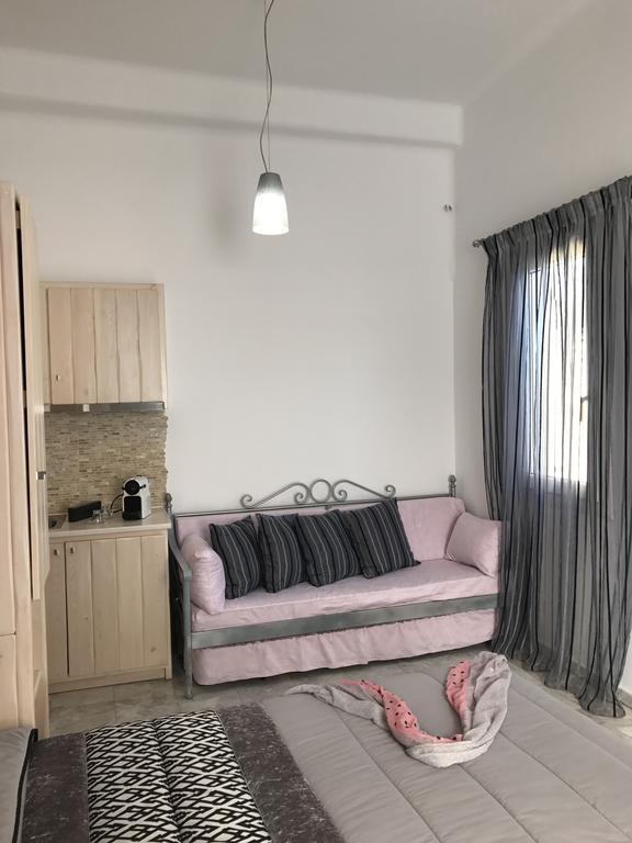 Starlight Luxury Studios Mykonos Town ภายนอก รูปภาพ